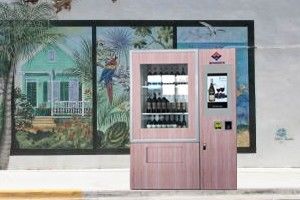 Distributeur automatique de bouteille de vin de paiement de carte de billet de pièce de bande de conveyeur pour le centre commercial d'hôtel