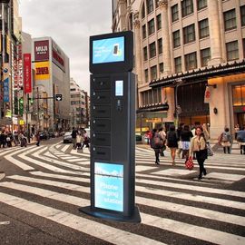 Winnsen annonçant le casier en verre de remplissage de porte actionné par RFID de kiosque de téléphone intelligent