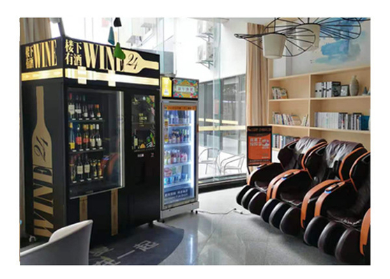 Distributeur automatique automatisé de vin de 22 pouces avec le réfrigérateur et l'ascenseur